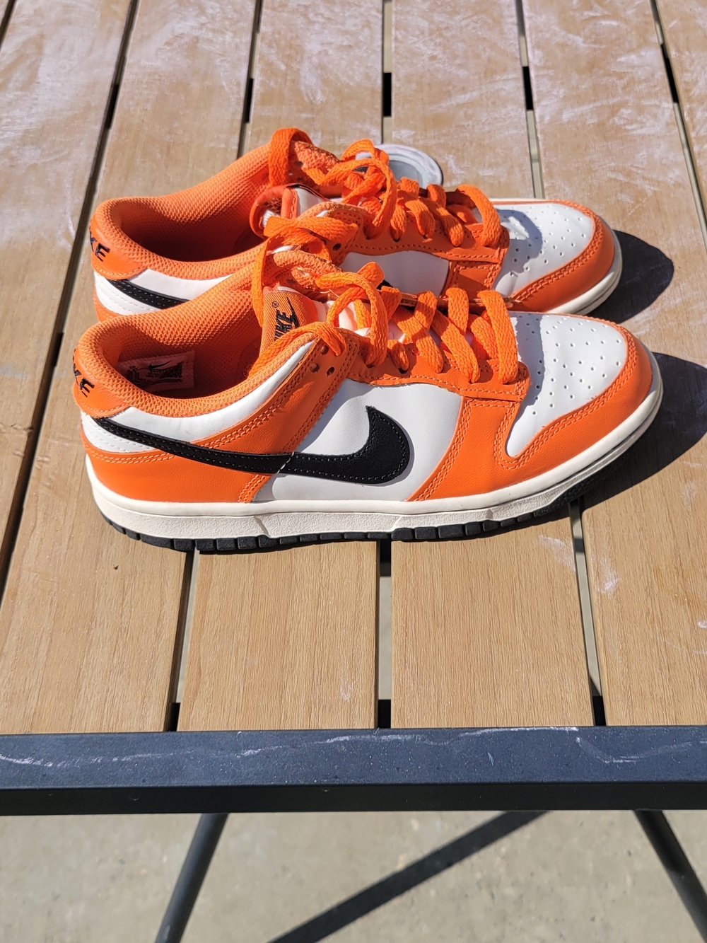 5.5 Youth, 7 Women's Nike Dunk Low Halloween. Pre-owned, good. no box